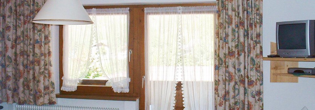 Schlafzimmer Schlafzimmer - Alpenpension Höfler - Huben