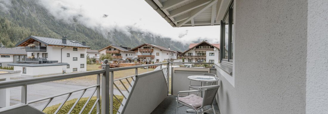 Blick vom Balkon - APART Naturcamping Kuprian - Huben