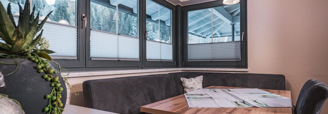 gemütliche Sitzecke - APART Naturcamping Kuprian - Huben