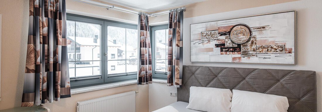 Doppelbett - APART Naturcamping Kuprian - Huben