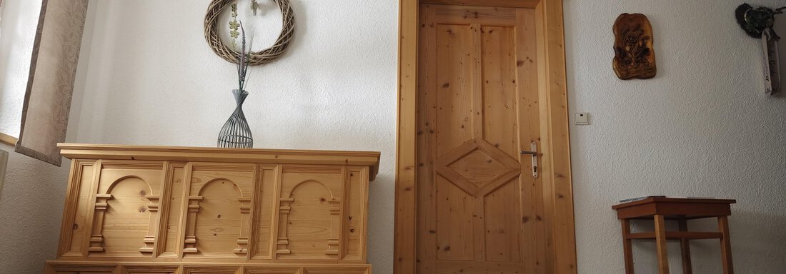 Ferienwohnung Nr. 1 Eingangstüre - Ferienwohnungen Stabentheiner - Huben