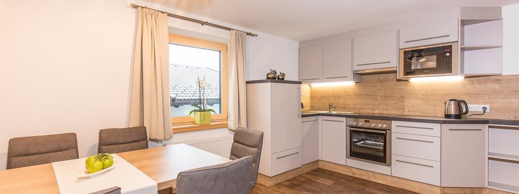 Wohnküche mit Essbereich Wohnküche mit Essbereich - Haus Maria - Huben