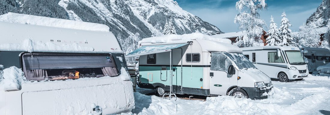 Wiesenplatz - Winteransicht - Naturcamping Kuprian - Ötztal - Huben