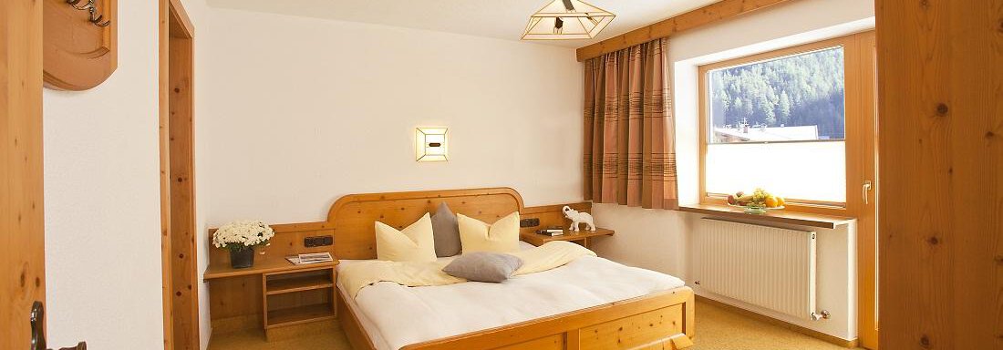 Schlafzimmer - TOP TIROL - das appartement - Huben