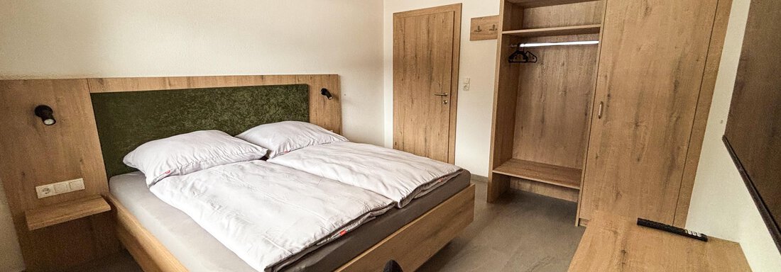 Zimmer 1 mit Doppelbett - 6444 Apartment - Längenfeld
