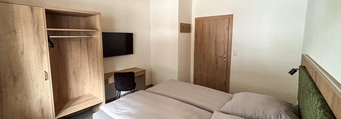 Zimmer 2 mit Doppelbett - 6444 Apartment - Längenfeld