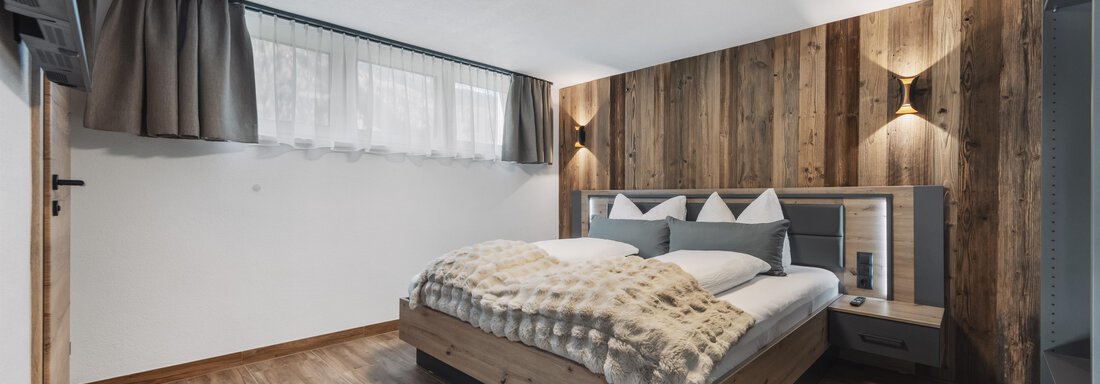 Doppelzimmer 1 Souterrain - Alpenglühn Apart Längenfeld - Längenfeld