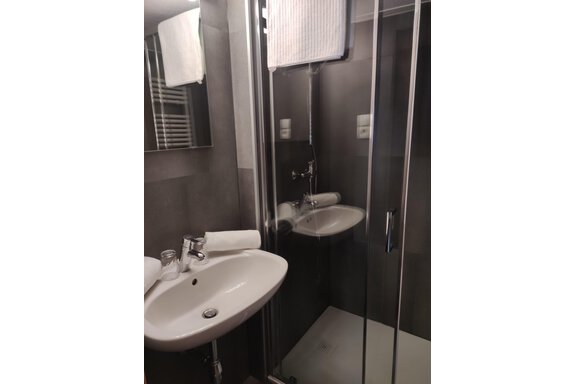 Badezimmer - Apart Alpenland Maurer - Längenfeld