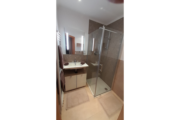 Badezimmer mit Dusche - Apart Conny - Längenfeld