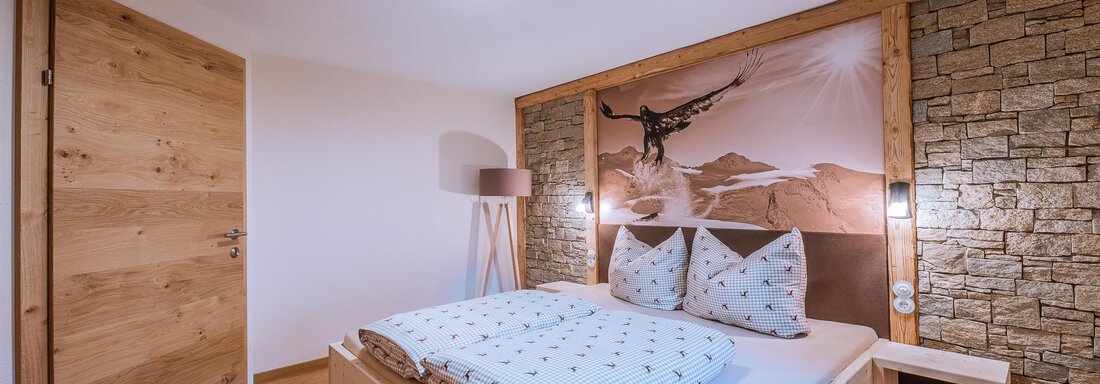 Schlafzimmer 2 - Apart Kuprian Chalet - Längenfeld