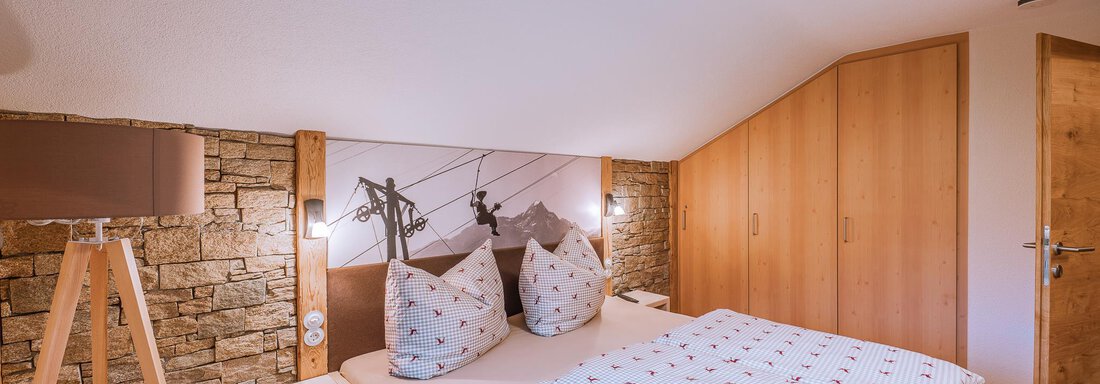 Schalfzimmer 2 - Apart Kuprian Chalet - Längenfeld