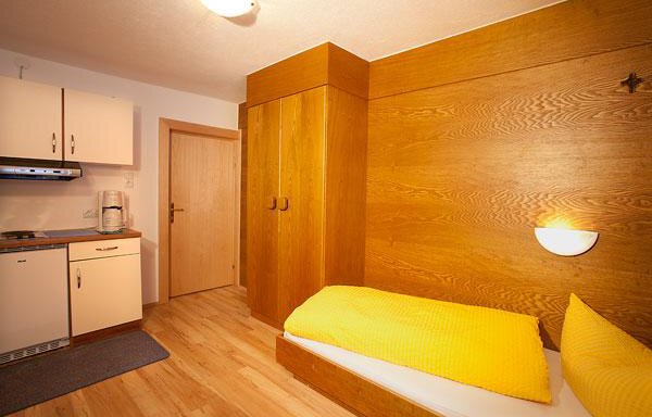 Typ C - Wohnschlafraum mit Einzelbett Typ C - Wohnschlafraum mit Einzelbett - Apart Luca - Längenfeld