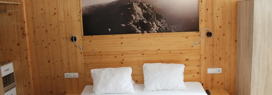 Schlafzimmer Schlafzimmer - Apart Stipplerhof - Längenfeld