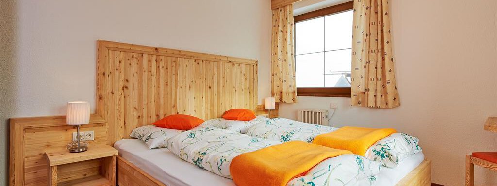 Lärche - Schlafzimmer Lärche - Schlafzimmer - Appartement am Sonnhof - Längenfeld