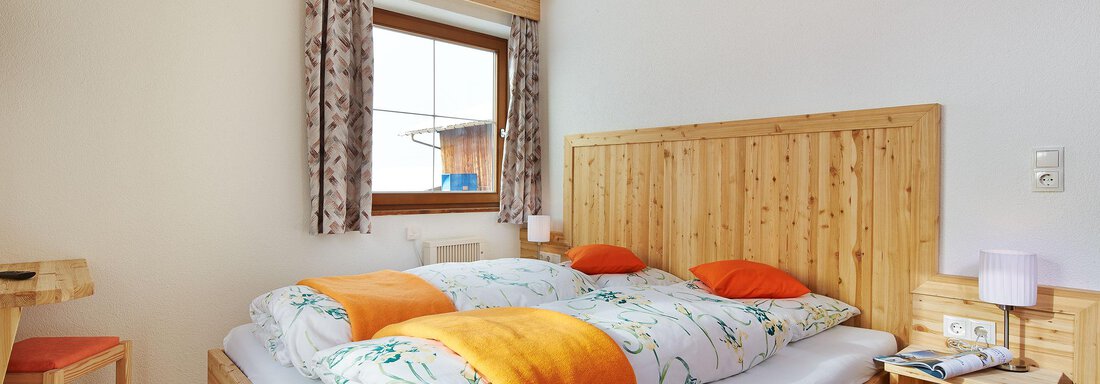 Lärche - Schlafzimmer 2 - Appartement am Sonnhof - Längenfeld