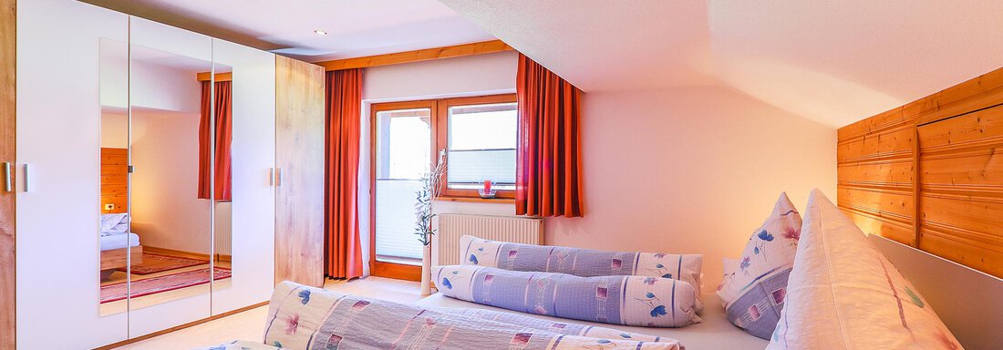Schlafzimmer 2 - Bauernhaus Auer - Längenfeld