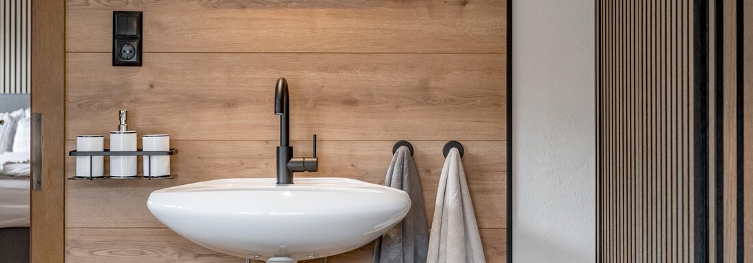 Waschgelegenheit im Doppelzimmer - Chalet Heimatjuwel - Längenfeld