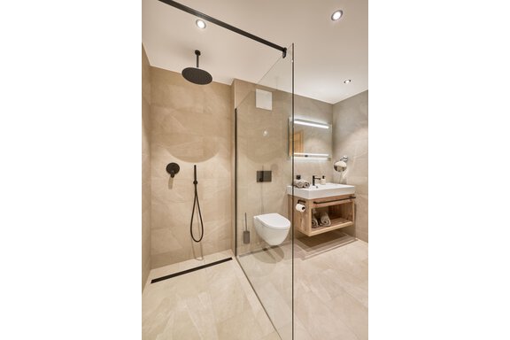 Badezimmer mit Dusche und WC - Das Refugium - Längenfeld