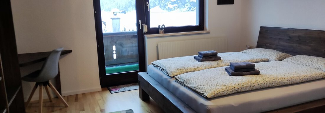 Berge - Zimmer mit Balkonzugang - Ferienhaus Tami - Längenfeld