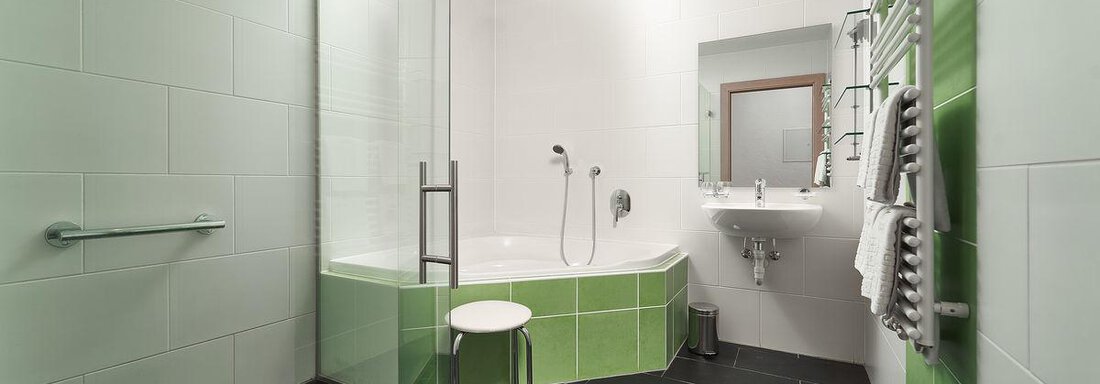 barrierefreies Badezimmer | © Andreas Ebermann, Rainer Lange (CC C) barrierefreies Badezimmer - Ferienwohnungen Vier Jahreszeiten - Längenfeld