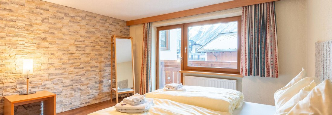 App. Innerberg Schlafzimmer | © Tüma GmbH (CC C) App. Innerberg Schlafzimmer - Garni Hanni - Längenfeld