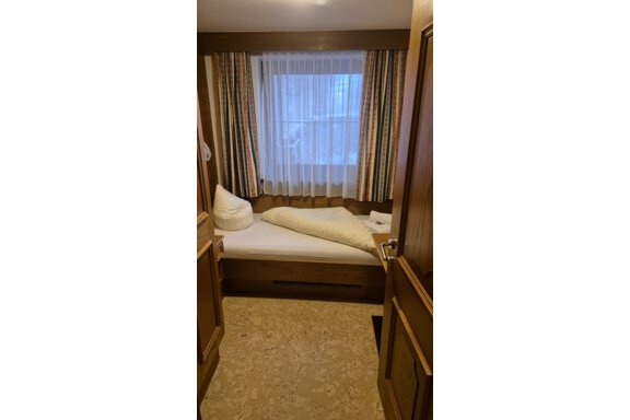 Dreibettzimmer Sulzkogl | © Marina Auer (CC C) Dreibettzimmer Sulzkogl - Garni Hanni - Längenfeld