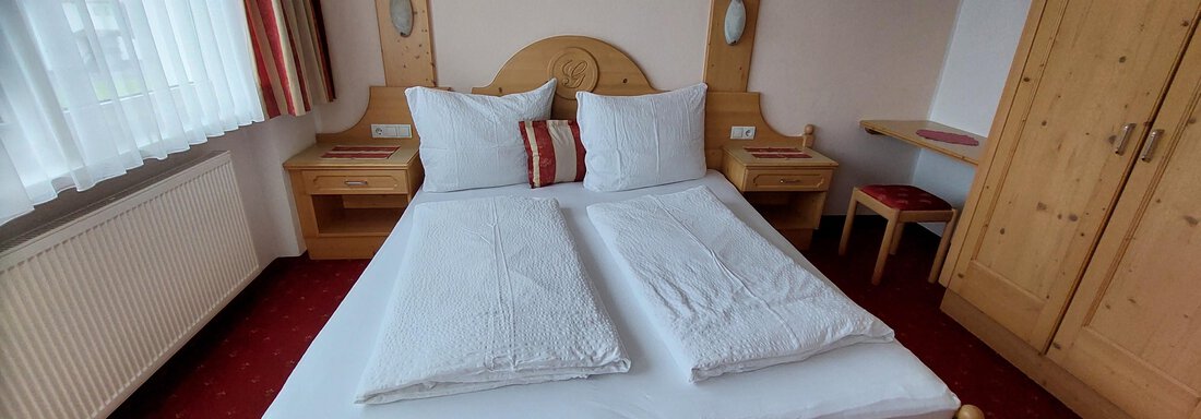 Schlafzimmer Schlafzimmer - Haus Appartements Tanja - Längenfeld