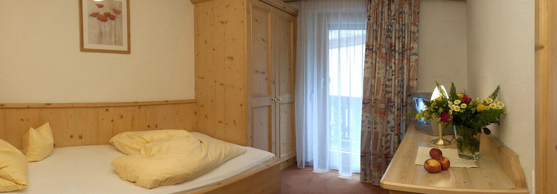 Einzelzimmer Classic | © unbekannt, Hotel zum Hirschen (CC C) Einzelzimmer Classic - Hotel zum Hirschen - Längenfeld