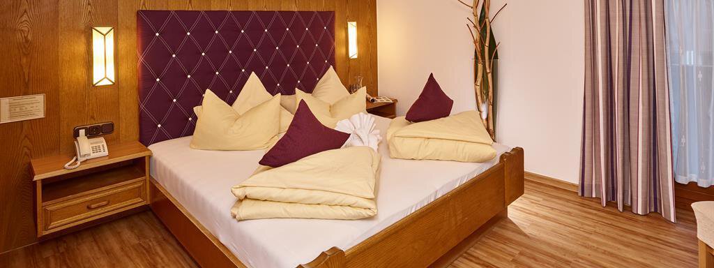 Doppelzimmer Classic | © unbekannt, Hotel zum Hirschen (CC C) Doppelzimmer Classic - Hotel zum Hirschen - Längenfeld