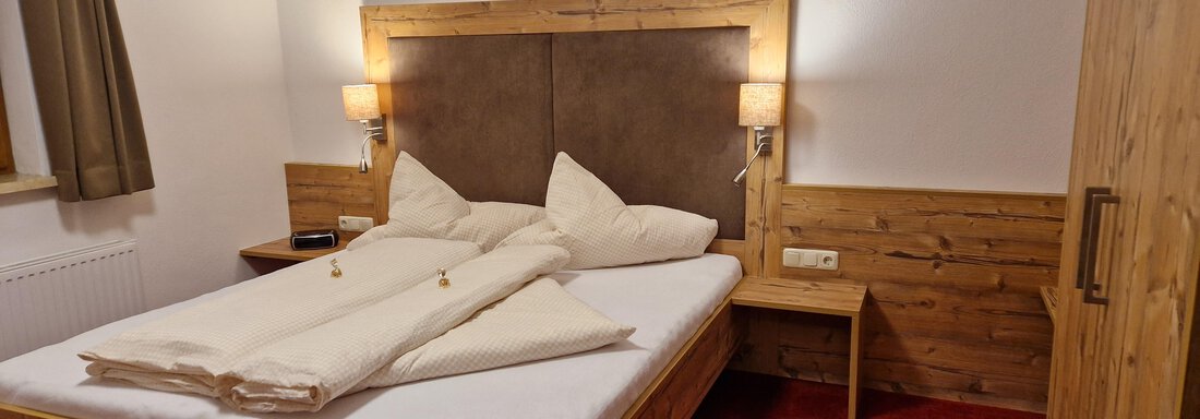 Doppelzimmer Hauerkogel | © Familie Ennemoser (CC C) Doppelzimmer Hauerkogel - Landhaus Ennemoser - Längenfeld