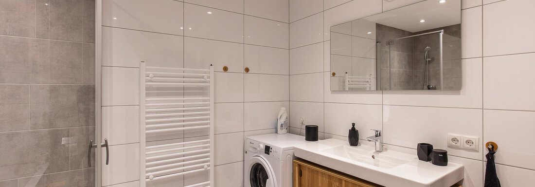 Badezimmer mit WM - Mountain Space - Längenfeld