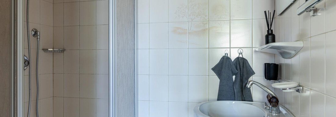 Badezimmer - Pension Sonnenwinkl - Längenfeld