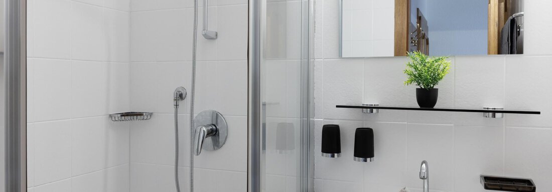 Badezimmer DZ Classic - Pension Sonnenwinkl - Längenfeld