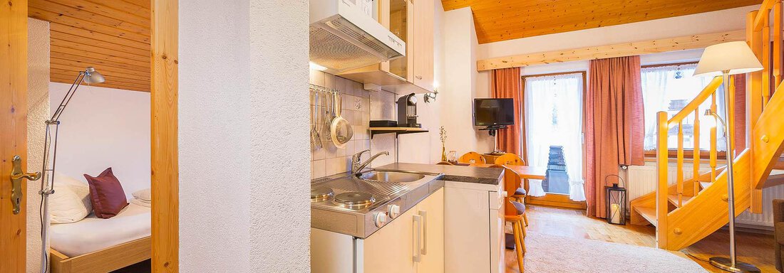 Wohnküche mit Blick in´s Schlafzimmer Wohnküche mit Blick in´s Schlafzimmer - Ferienhaus Knor - Niederthai