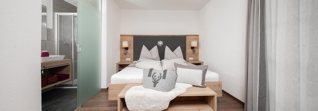 Schlafzimmer - Appartement "Sonnwend" - Gruebe Hof - Niederthai