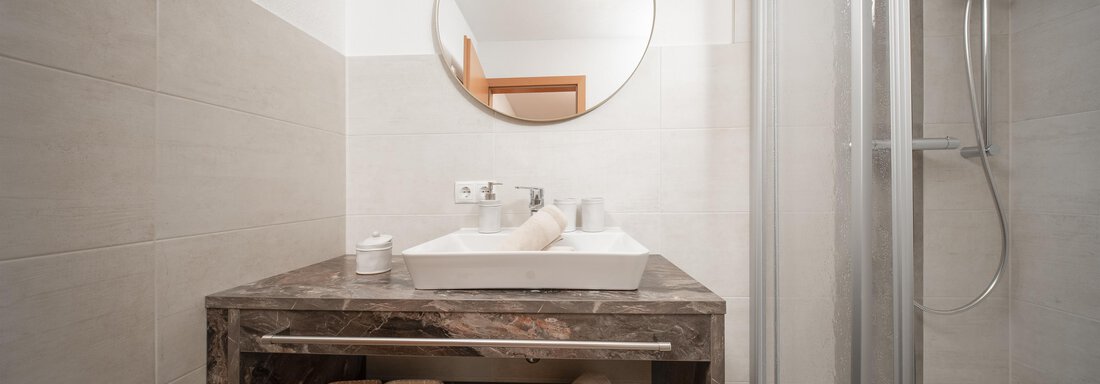 Badezimmer - Appartement "Alpenflair" - Gruebe Hof - Niederthai
