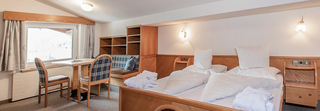 FS Alpenrose (ohne Balkon) 1 (1) - Hotel Falknerhof, am Ursprung - Niederthai