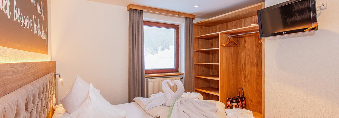 FS Alpenrose (ohne Balkon) 5 (1) - Hotel Falknerhof, am Ursprung - Niederthai
