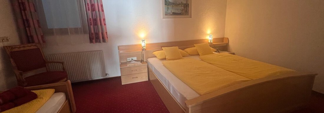 Schlafzimmer 1 (groß) - Ferienwohnung Fabian - Obergurgl 