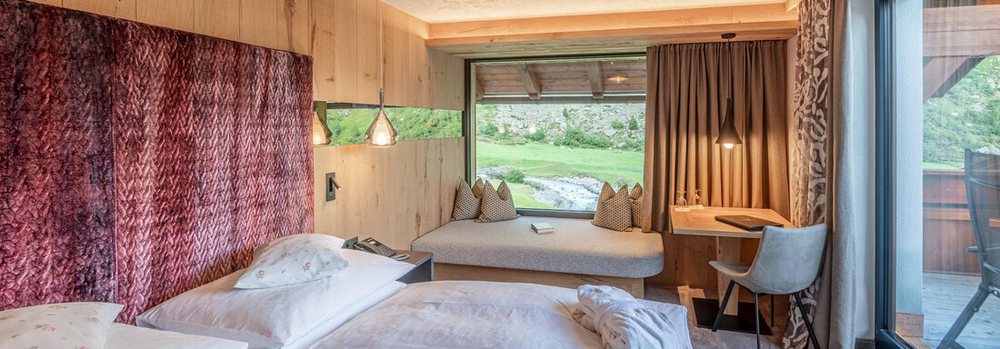 Juniorsuite mit Lümmelbank Juniorsuite mit Lümmelbank - Hotel Wiesental - Obergurgl