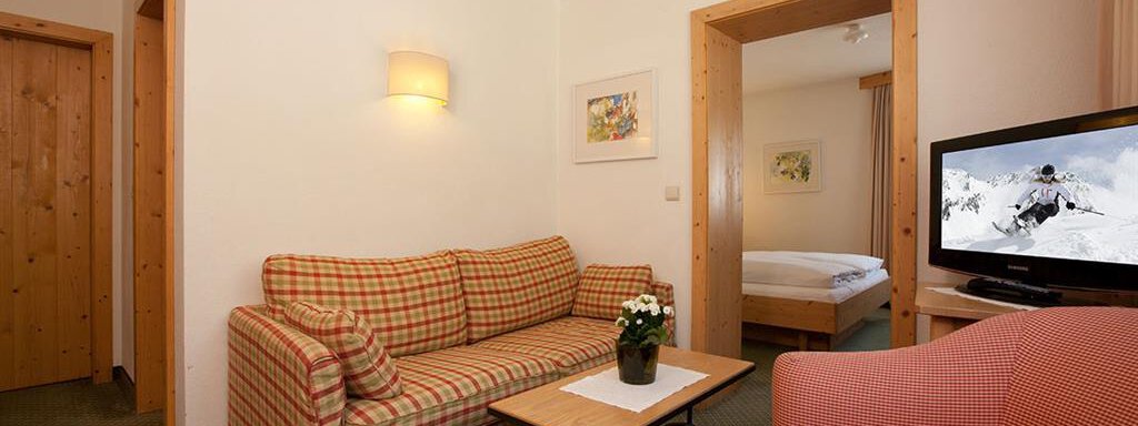 Wohnraum Wohnraum - Hotel Enzian & Appartementhotel Johannes - Obergurgl
