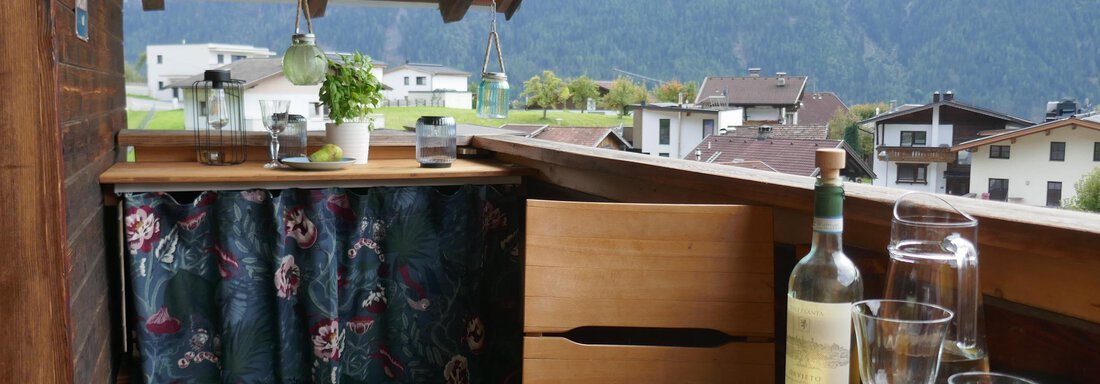 T4_Balkon west - Apart Auenstein - Oetz