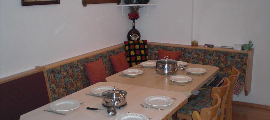 TOP 3 Esstisch - Ferienhaus Ebene - Oetz