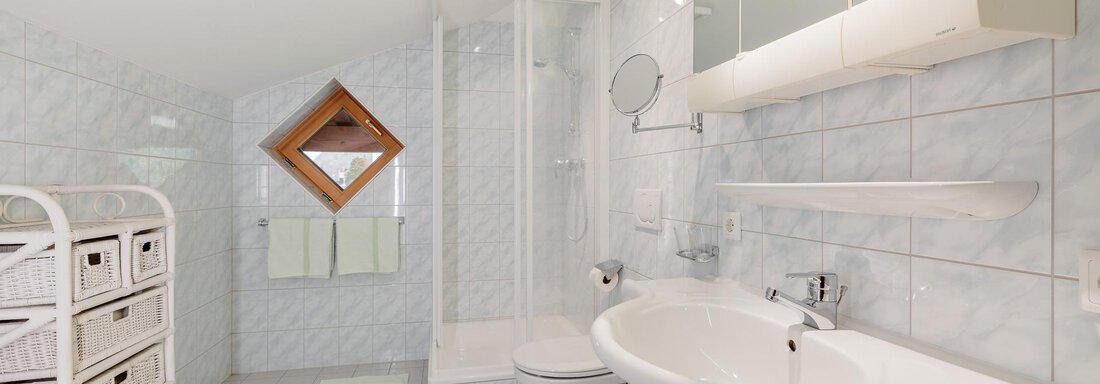 FEWO I Dusche - oben - Ferienhaus Haid - Oetz