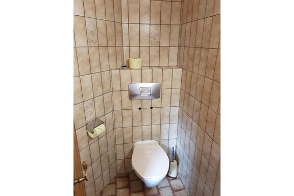 WC mit Dusche - Gästehaus Alpenruh - Oetz