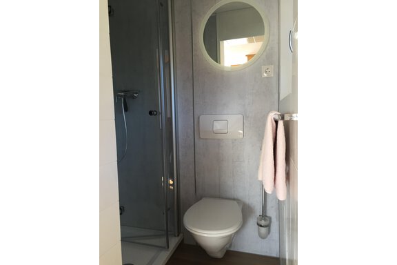 Dusche/WC - Gästehaus Gufler - Oetz