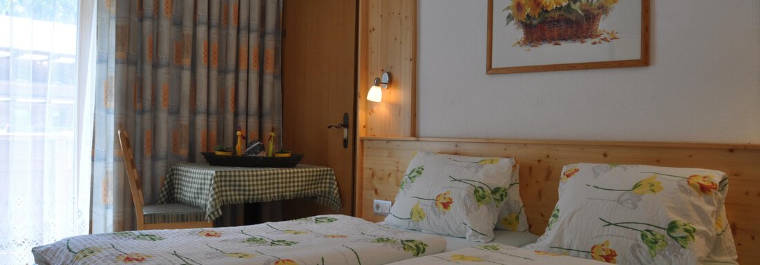 sleeping room Arnika - Gästehaus Pfausler - Oetz