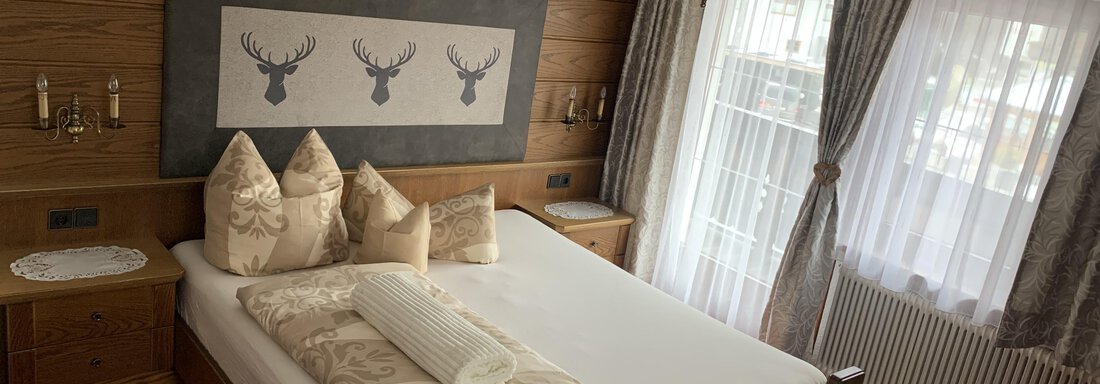 Schlafzimmer Appartement TOP I - Gästehaus Schrott - Oetz