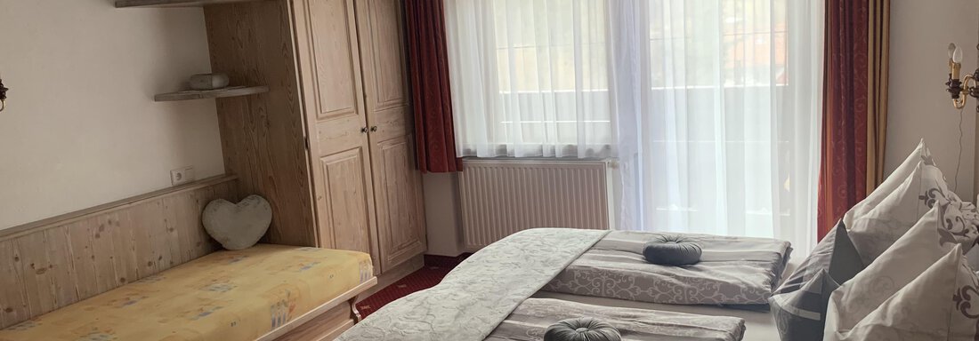 Doppelzimmer Gästehaus Schrott - Oetz