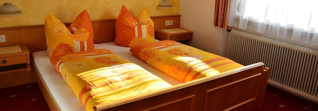 Doppelzimmer Standard Doppelzimmer Standard - Gästehaus Schrott - Oetz